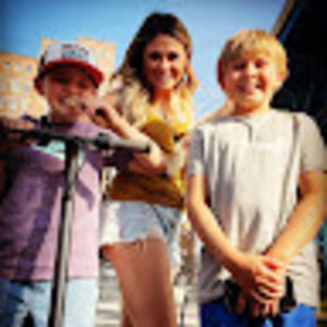 Meet your Posher, Deneen